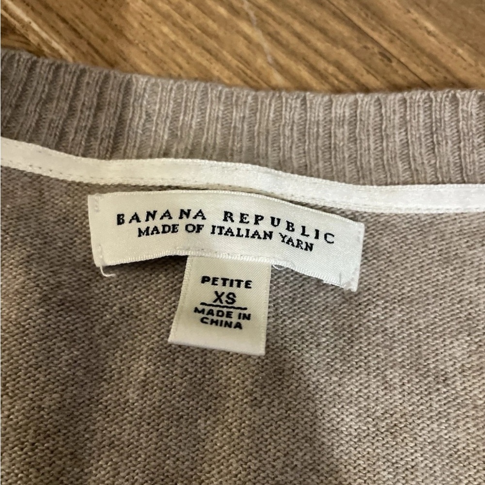 Banana Republic Grandmacore Cardigan Womens XSP Italian Wool‎ Cashmere Brown - Picture 5 of 5